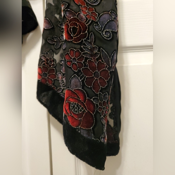 Vintage Black Red Velvet Silk Floral Scarf Wrap Sheer 60 Inch Women's - Picture 4 of 8